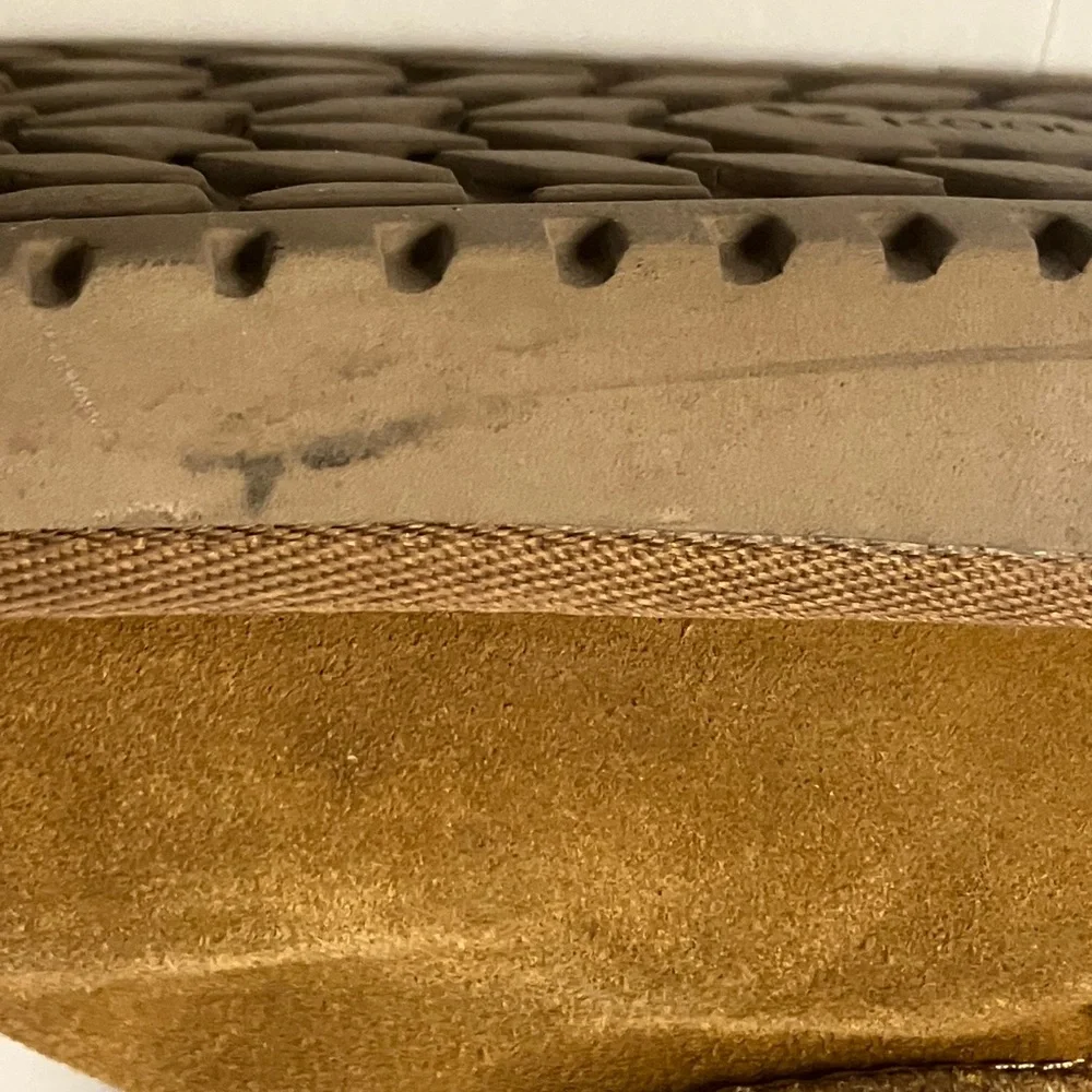 Koolaburra by Ugg Boots Women’s size 5